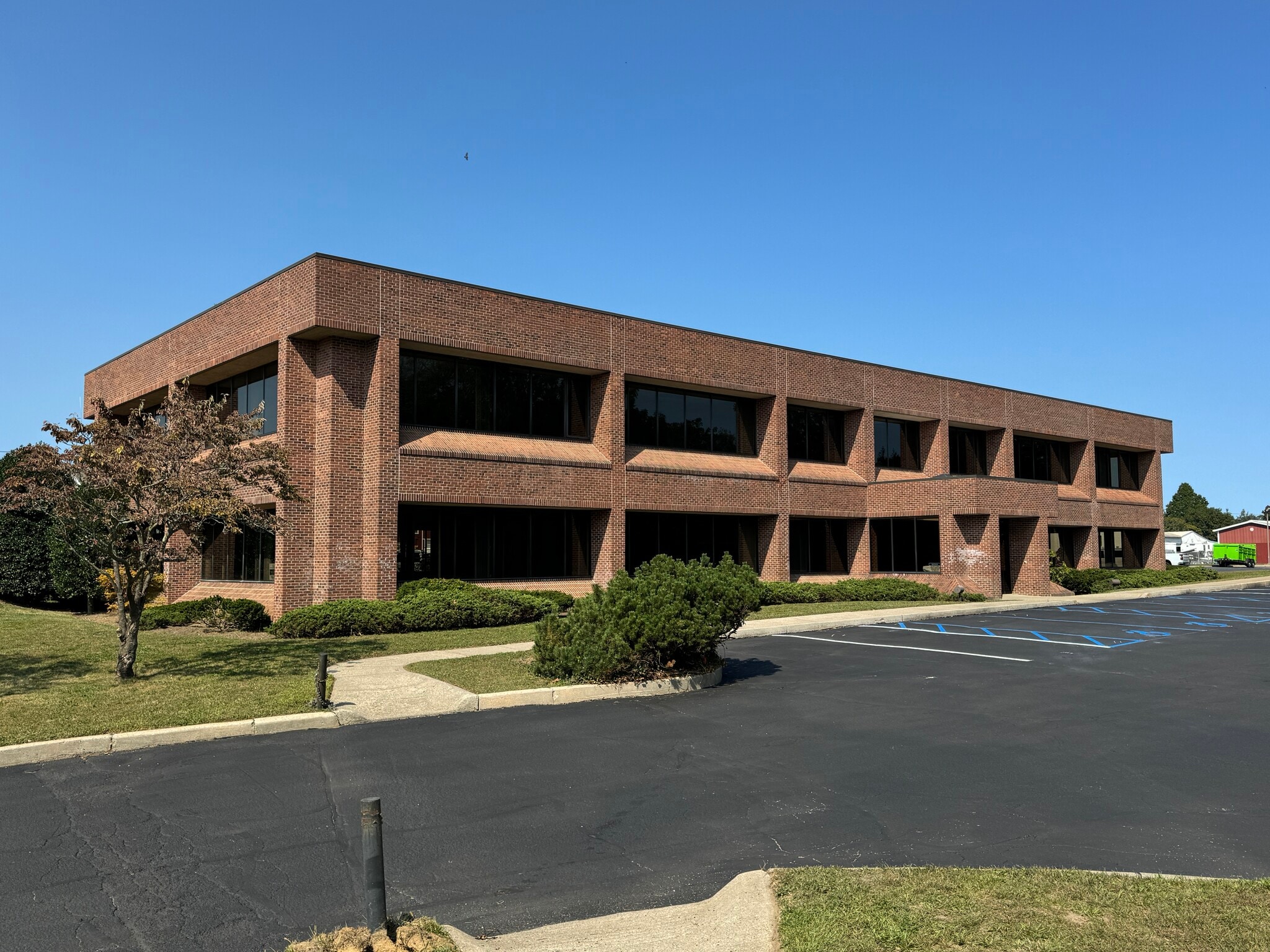 1400 Youngs Ave, Southold, NY for lease Building Photo- Image 1 of 3