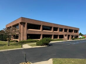 1400 Youngs Ave, Southold, NY for lease Building Photo- Image 1 of 3