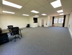 Willymath Close, Scarborough for lease Interior Photo- Image 1 of 2