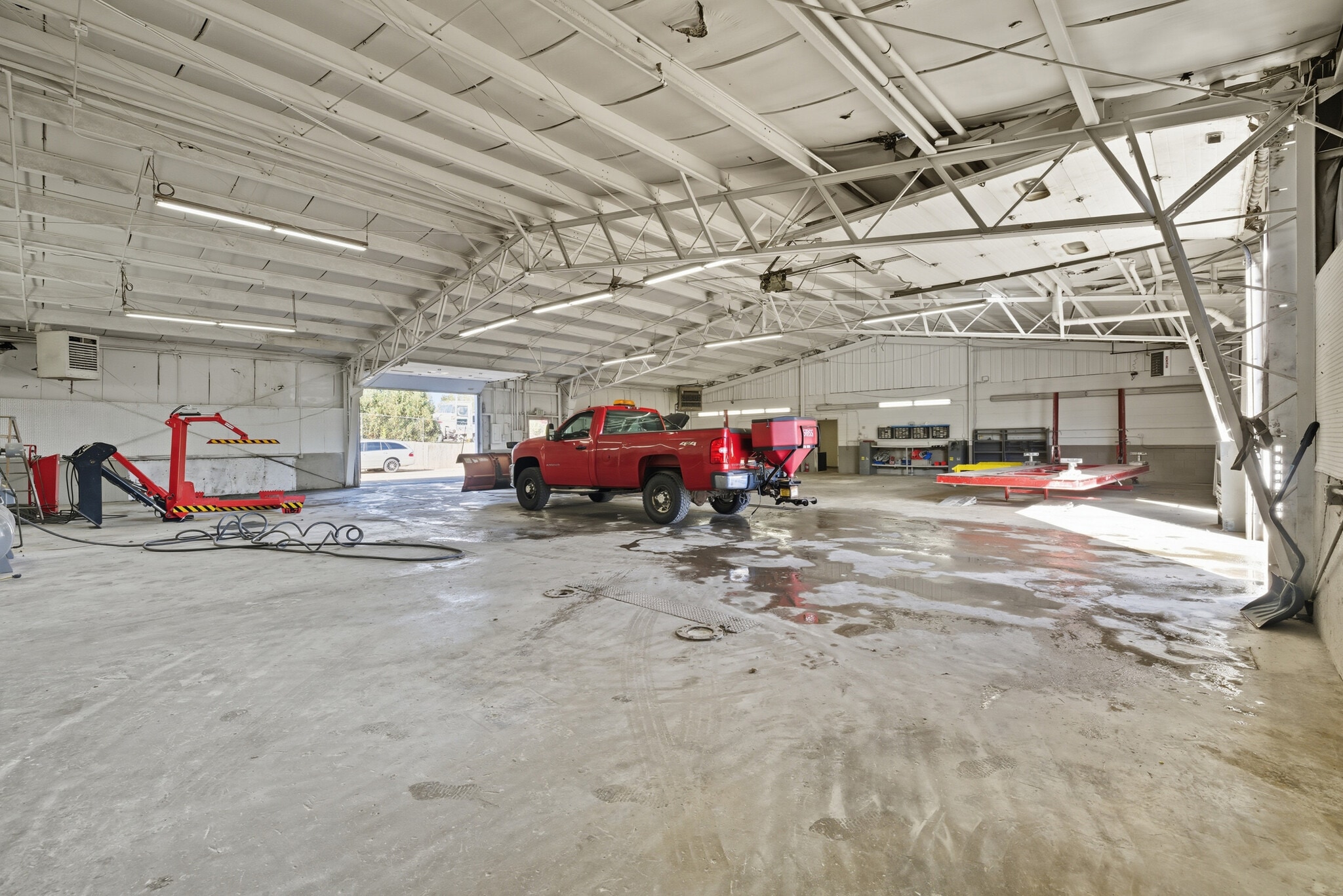801 W Grant Hwy, Marengo, IL for lease Interior Photo- Image 1 of 3