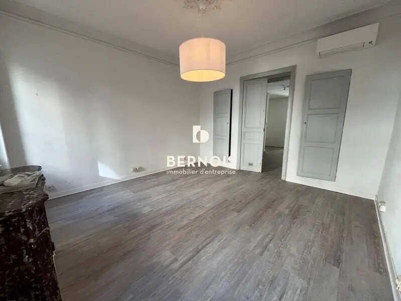 Office in Toulon for lease Building Photo- Image 1 of 19