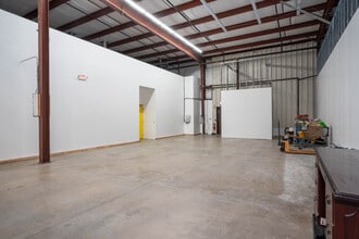 299 Industrial Ln, Torrington, CT à louer Photo intérieure- Image 2 de 4