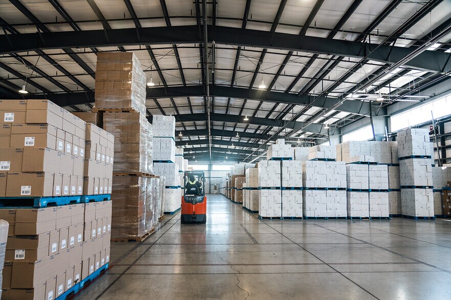 450 Sherman Av N, Hamilton, ON à louer - Photo du bâtiment - Image 3 de 25