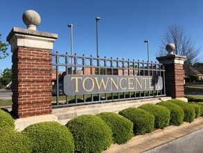 300 Towncenter Blvd, Tuscaloosa, AL à louer Autre- Image 2 de 4