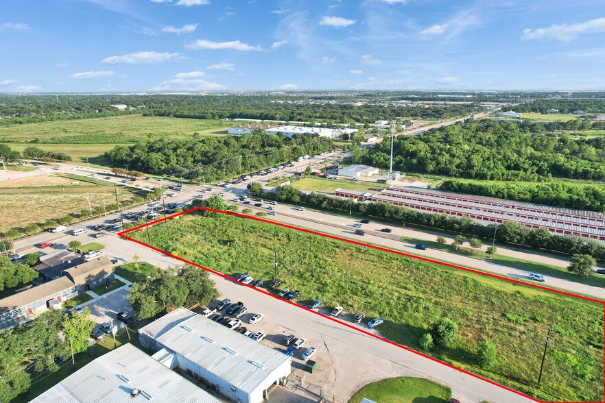 3815 Alice St, Pearland, TX for sale - Building Photo - Image 2 of 8