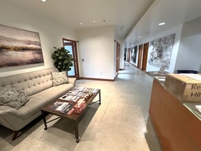 8447 Wilshire Blvd, Beverly Hills, CA for lease Building Photo- Image 2 of 14