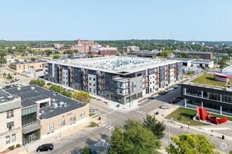 501 4th Ave SE, Cedar Rapids, IA - Aérien  Vue de la carte