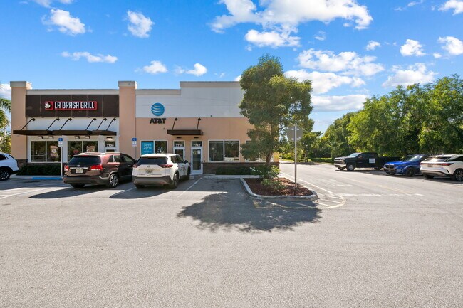 More details for 7742 W McNab Rd, North Lauderdale, FL - Retail for Lease