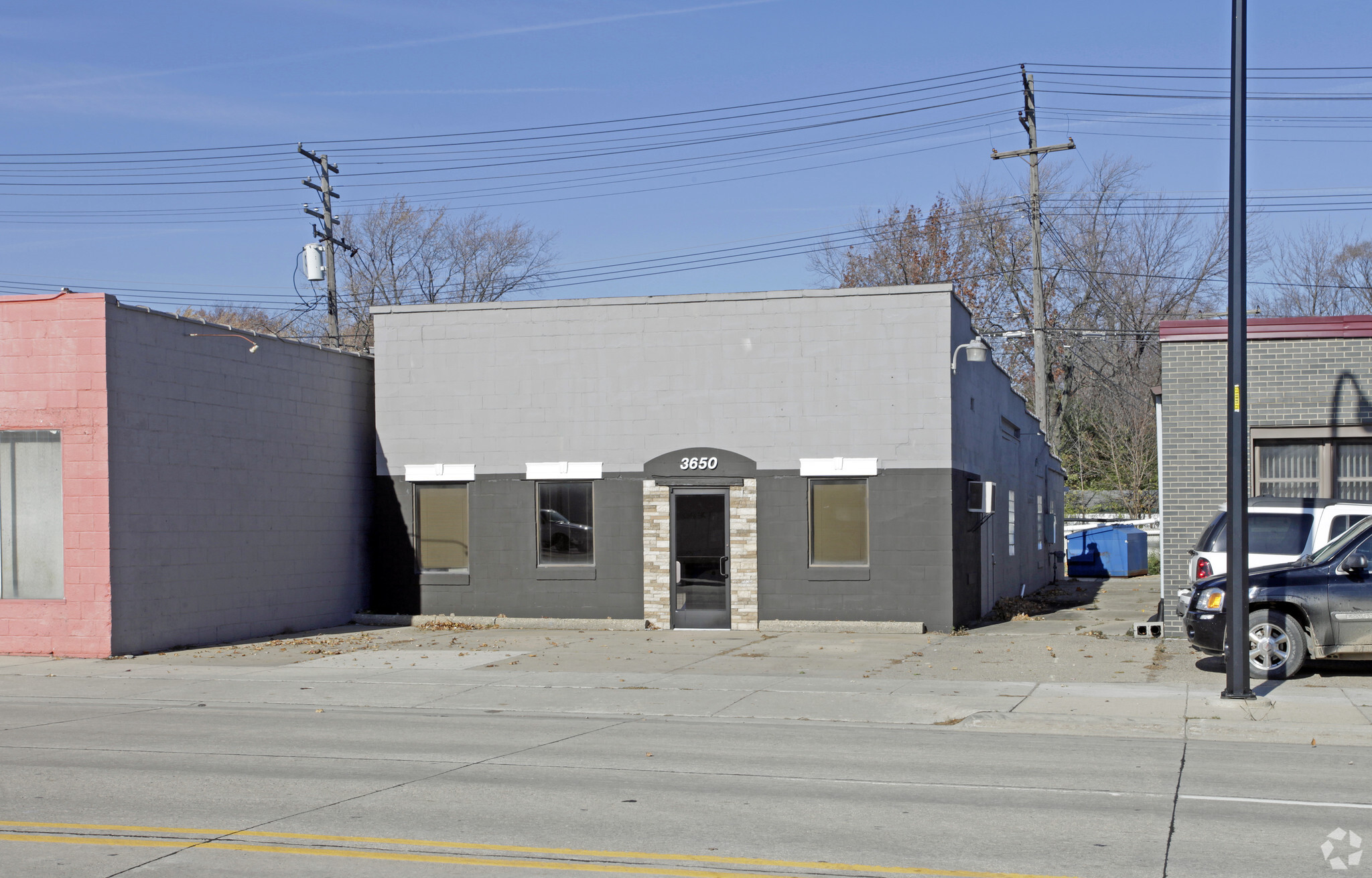 3650 11 Mile Rd, Berkley, MI for lease Primary Photo- Image 1 of 9