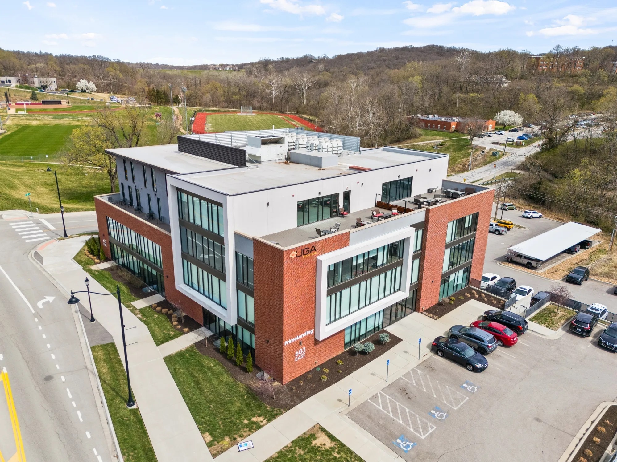 603 East St, Parkville, MO for sale Building Photo- Image 1 of 52