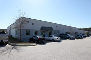 Building 3 - South Forrest Industrial Park - Entrepôt