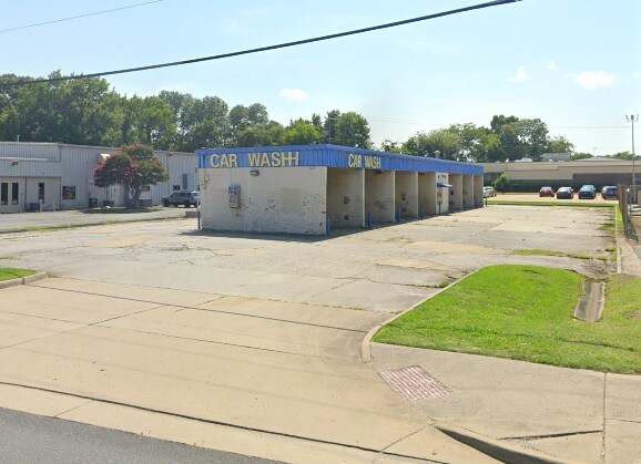 1909 N Armistead Ave, Hampton, VA à vendre Photo du bâtiment- Image 1 de 2