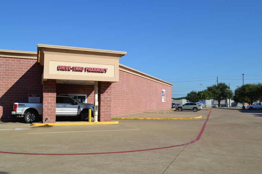 1231 W Main St, Gun Barrel City, TX for sale - Building Photo - Image 3 of 9