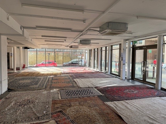 65-69 Holmes Rd, London for lease - Interior Photo - Image 2 of 4