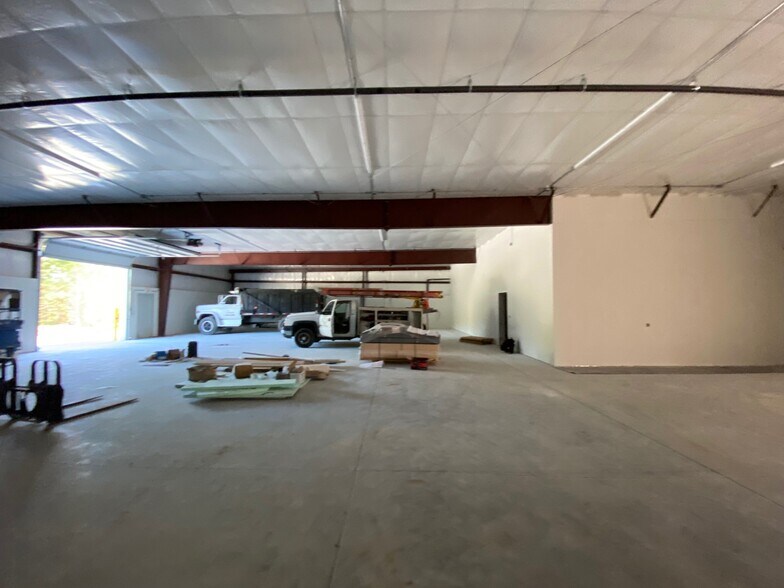 228 Airport Industrial, Clayton, NC à louer - Photo intérieure - Image 3 de 6