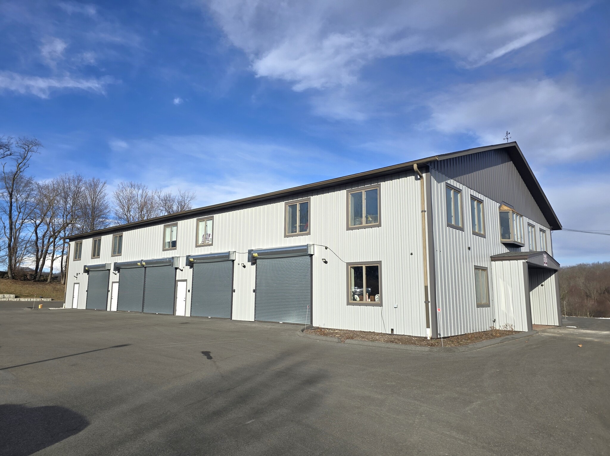 7 Dunham Dr, New Fairfield, CT for lease Primary Photo- Image 1 of 31