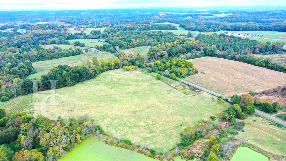 Martin Ln, Pendleton, SC à vendre - Photo principale - Image 1 de 1