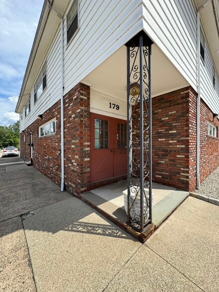 179 Lafayette Ave, Hawthorne, NJ for lease - Building Photo - Image 3 of 5
