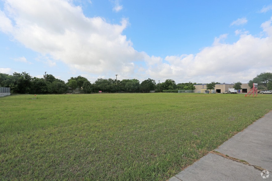 Texas Ave, Round Rock, TX for sale - Primary Photo - Image 1 of 5