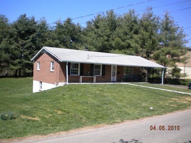 405 Clay St SE, Blacksburg, VA for sale Primary Photo- Image 1 of 3