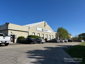 Plus de détails pour 138 Pierce St, Aurora, IL - Industriel à vendre