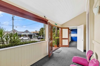 86 MacGregor Tce, Bardon for lease Interior Photo- Image 1 of 12