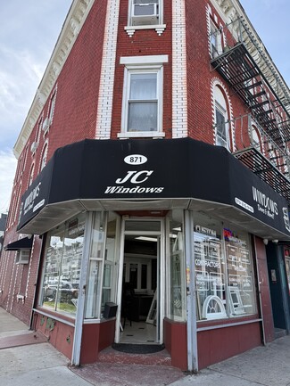 Plus de détails pour 871-875 Main Ave, Passaic, NJ - Commerce de détail à louer