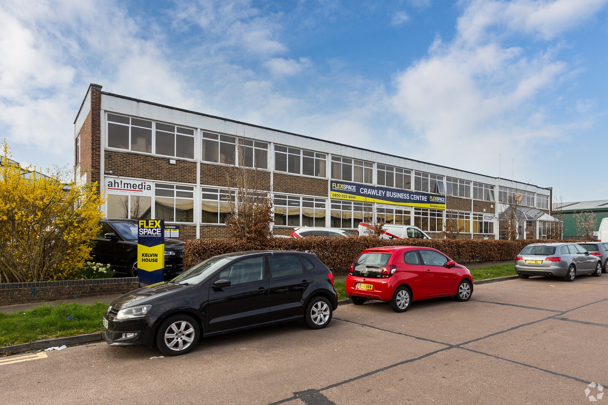 Kelvin Way, Crawley for lease Primary Photo- Image 1 of 5