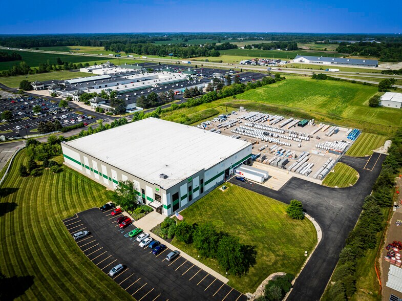 9175 S Innovation Dr, Daleville, IN à louer - Photo du bâtiment - Image 1 de 24