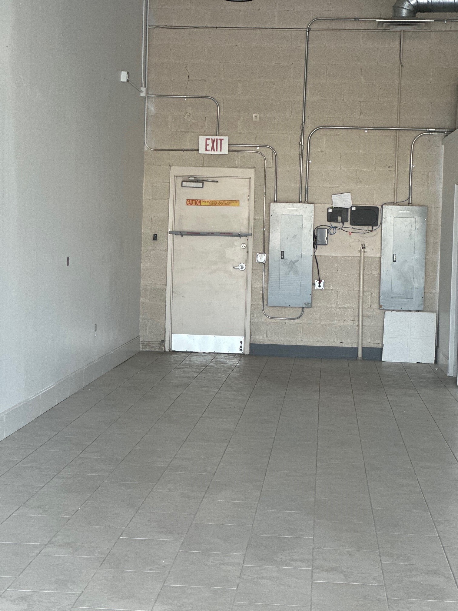 15020-15090 N Northsight Blvd, Scottsdale, AZ for lease Interior Photo- Image 1 of 3