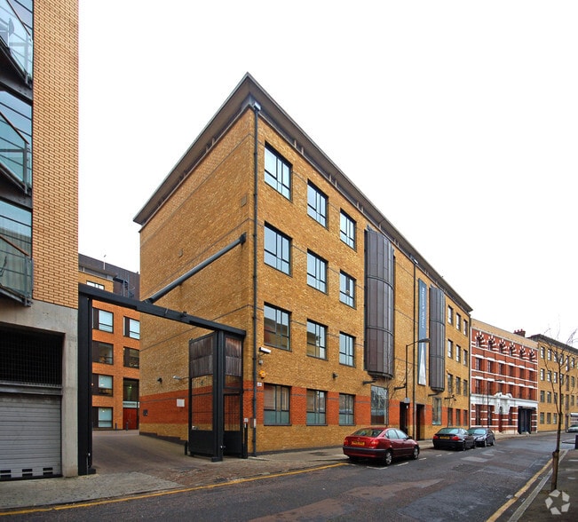 8-18 All Saints St, Londres à louer - Photo du bâtiment - Image 2 de 13