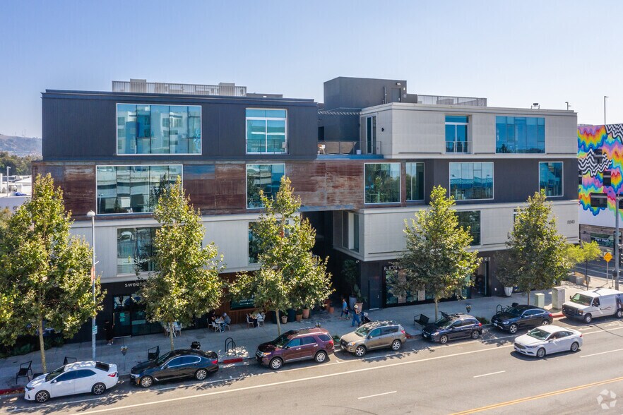 8820 Washington Blvd, Culver City, CA à louer - Photo du bâtiment - Image 2 de 4