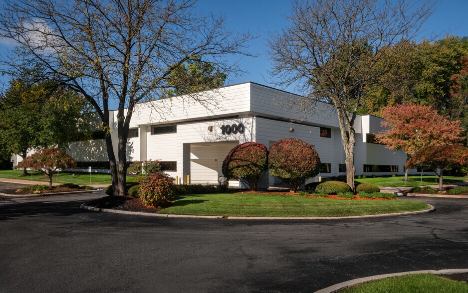 1000 Regency Ct, Toledo, OH for lease - Building Photo - Image 1 of 4