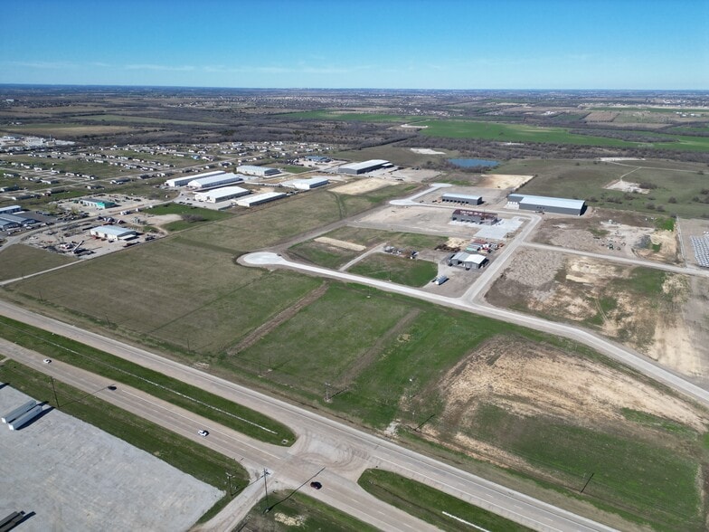 5984 State Highway 114, Rhome, TX à vendre - Photo du bâtiment - Image 3 de 4