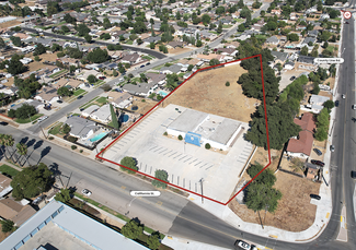 Plus de détails pour 13669 California St, Yucaipa, CA - Spécialité à vendre