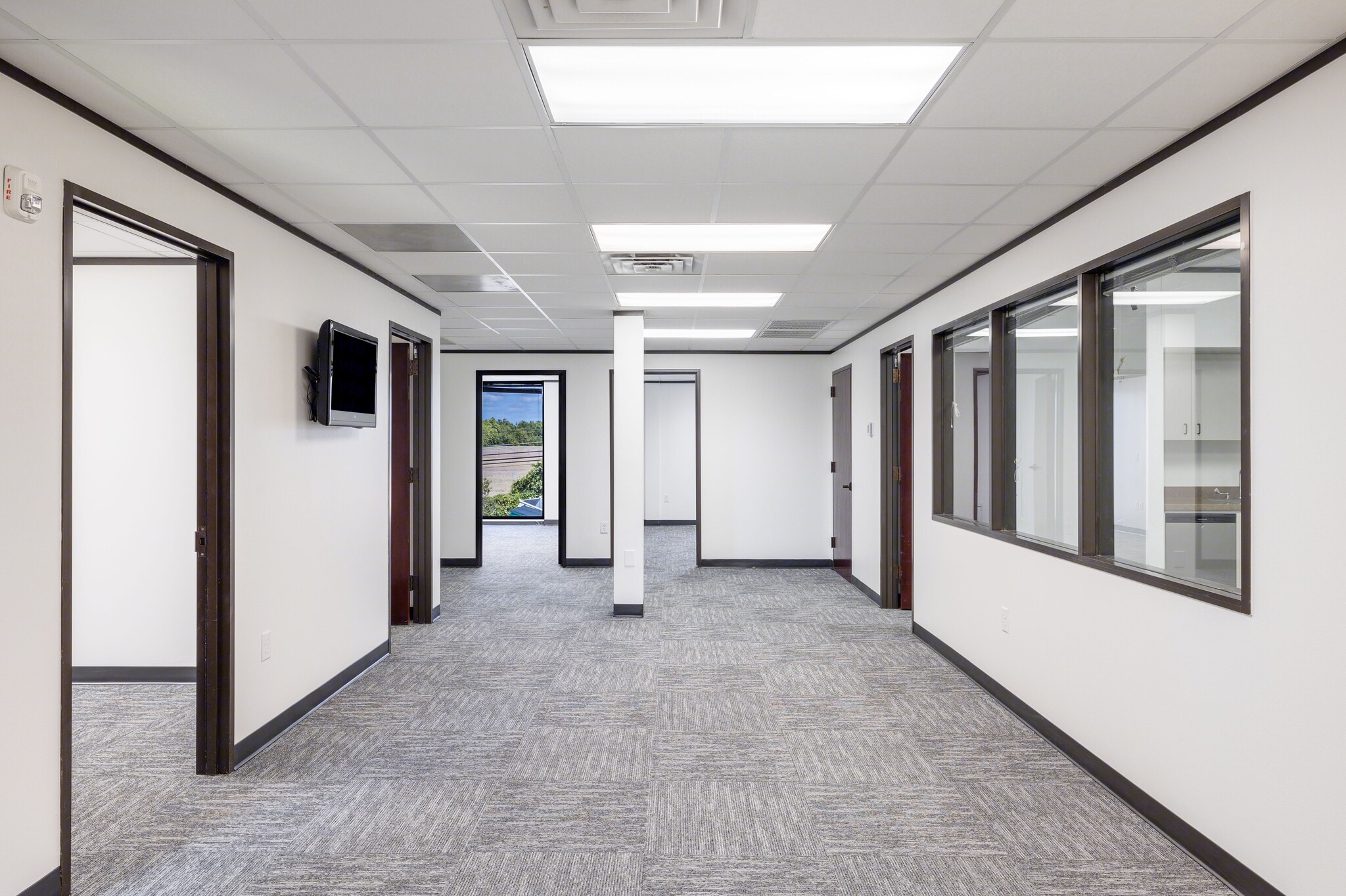 2520 I-35 S, Austin, TX for lease Interior Photo- Image 1 of 4