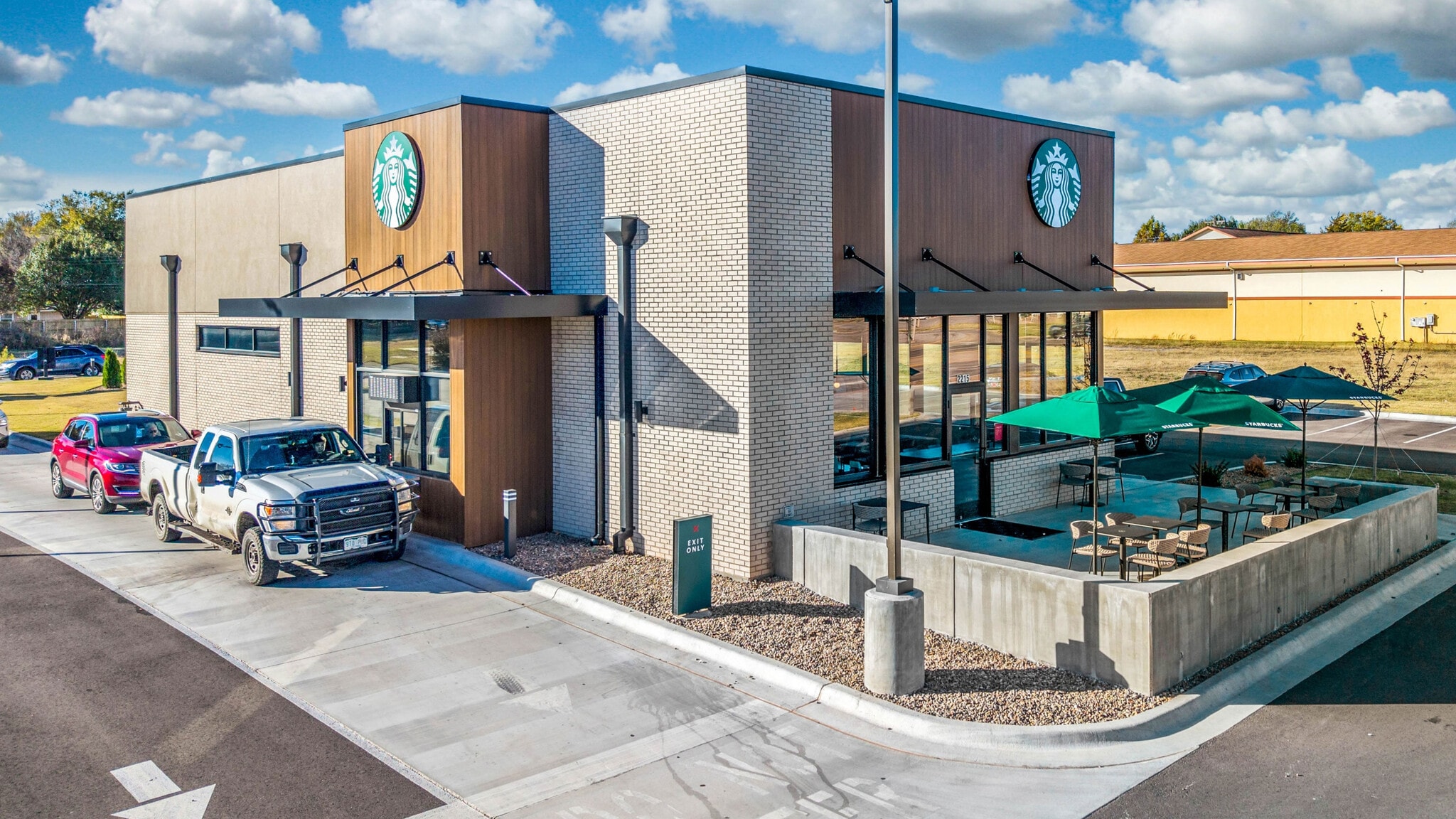 2215 Oklahoma Ave, Woodward, OK for sale Primary Photo- Image 1 of 8