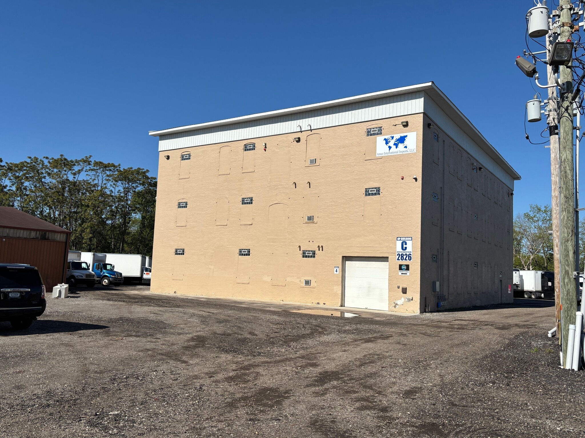 2826 Barnes Ave, Indianapolis, IN for lease Primary Photo- Image 1 of 10
