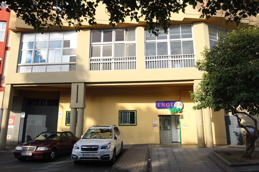 Calle Bruno Pérez Medina, 1, Arucas, Las Palmas à louer - Photo du bâtiment - Image 2 de 16