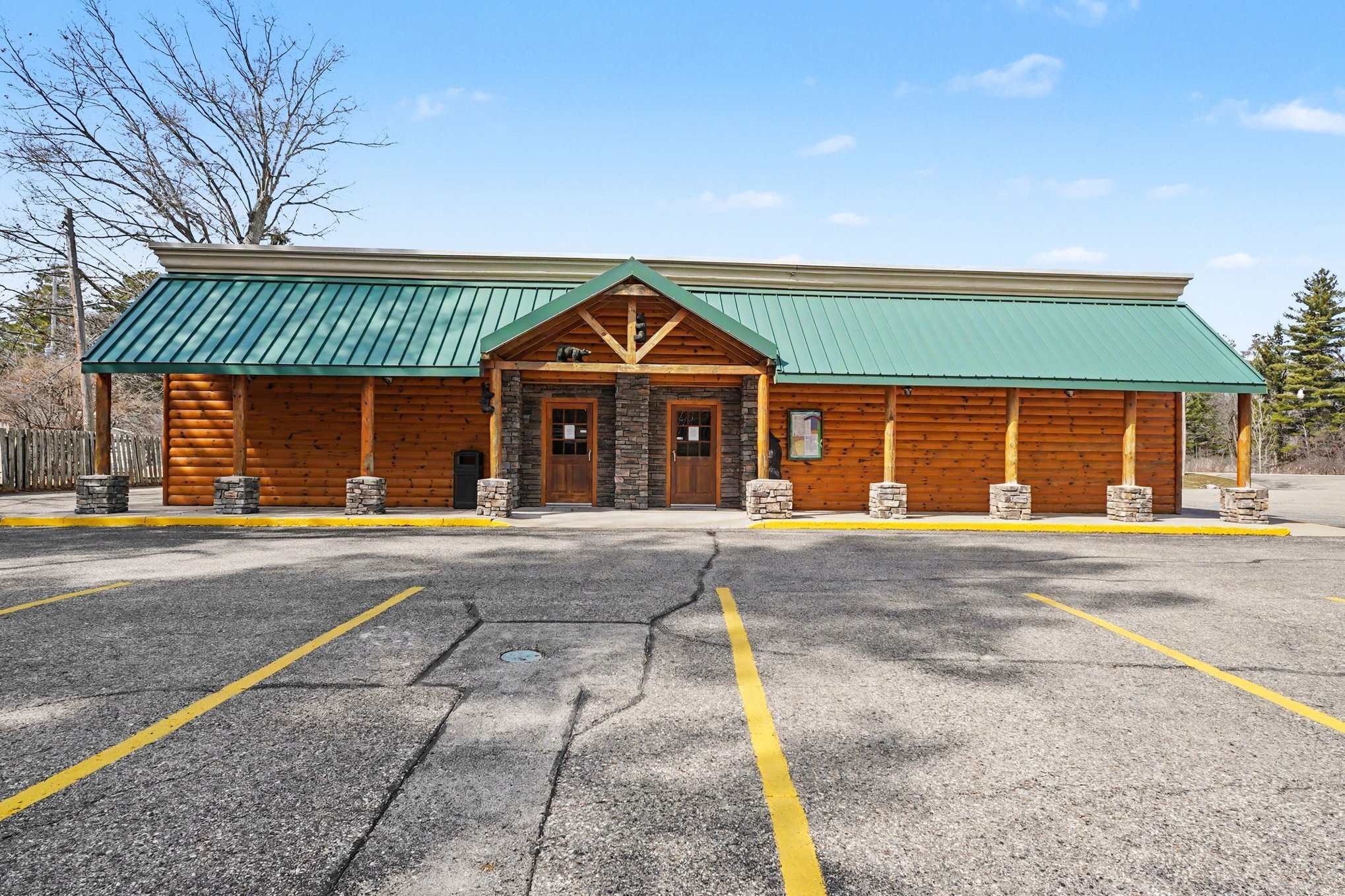 1222 N US 23, East Tawas, MI for sale Building Photo- Image 1 of 29