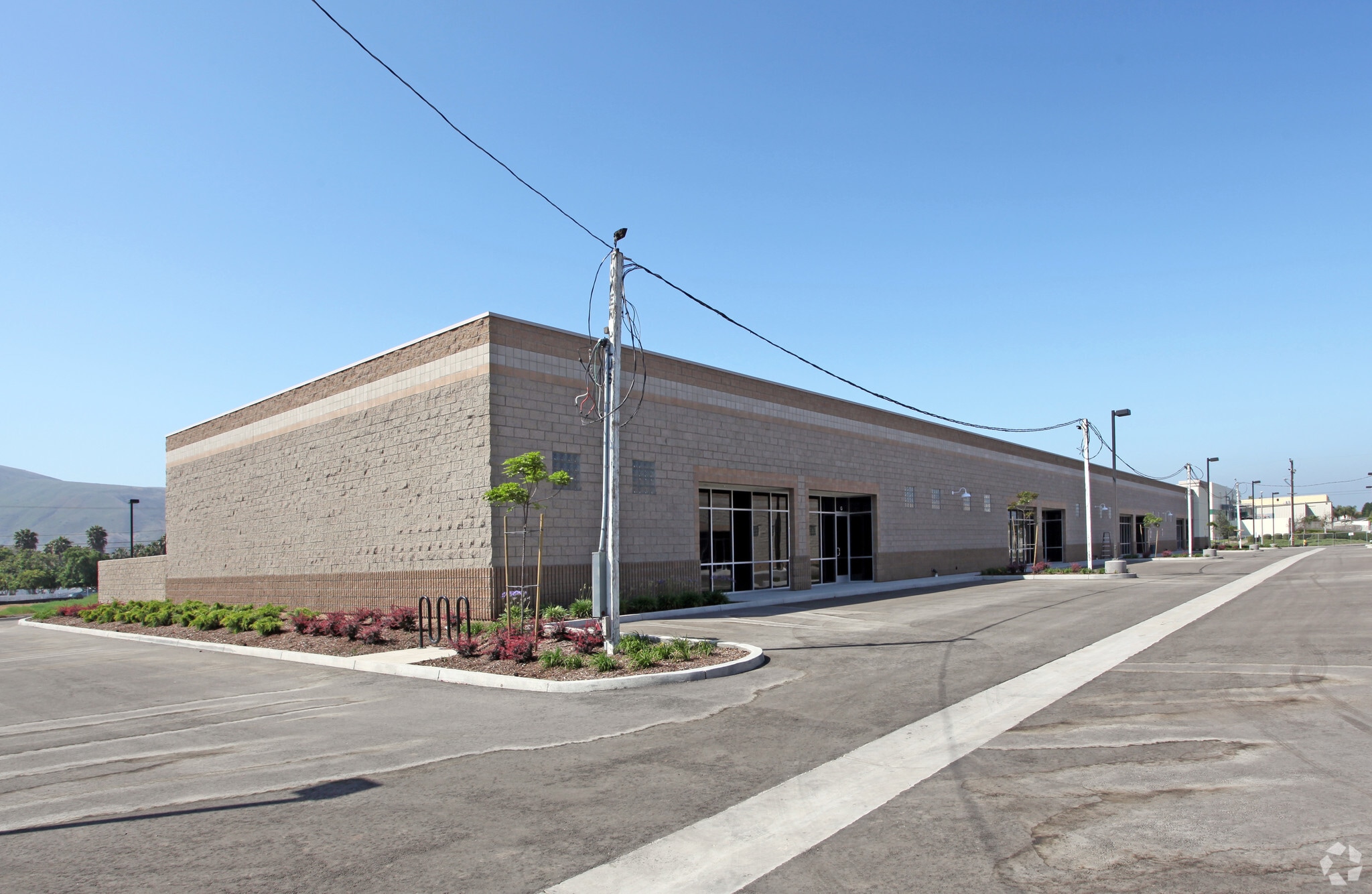 110 Calavo St, Santa Paula, CA for lease Primary Photo- Image 1 of 17