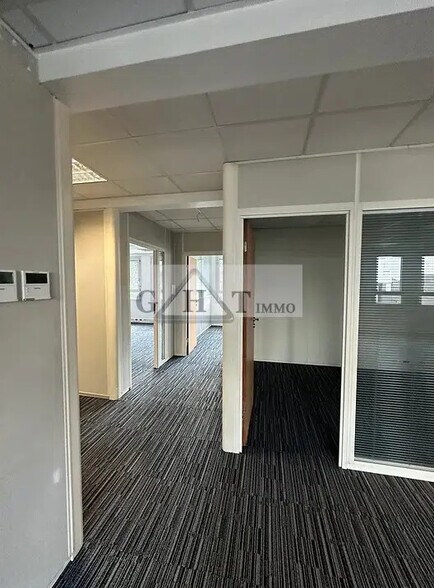 Bureau dans Clichy à louer - Photo intérieure - Image 3 de 10