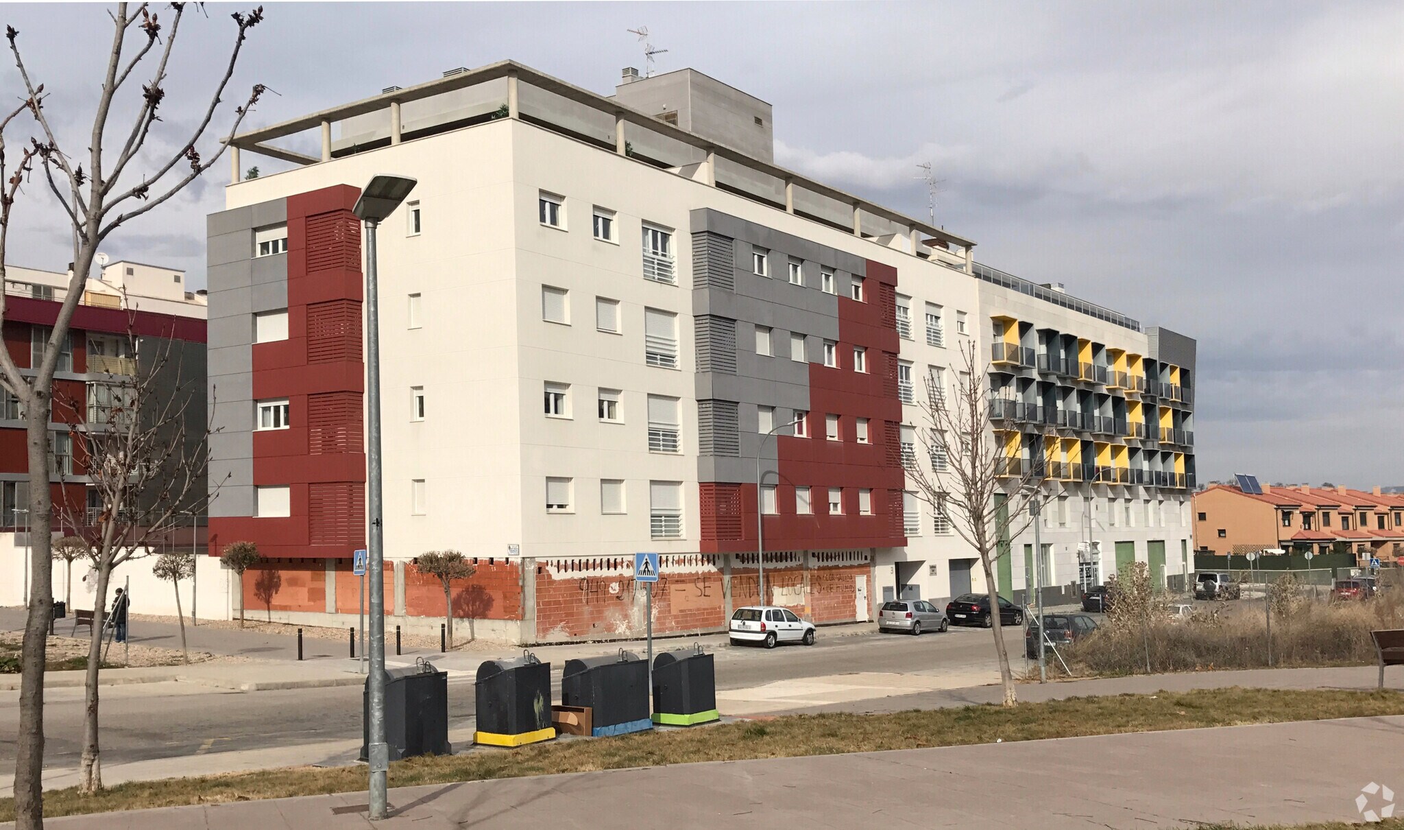 Commerce de détail dans Guadalajara, Guadalajara à louer Photo du bâtiment- Image 1 de 3