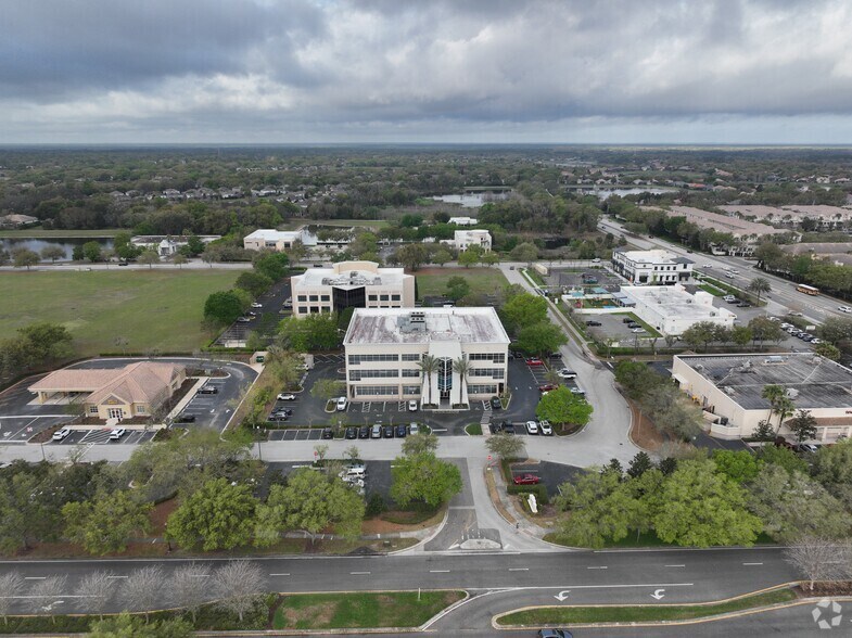 1540 International Pky, Lake Mary, FL à louer - Communauté Matterport - Image 2 de 10