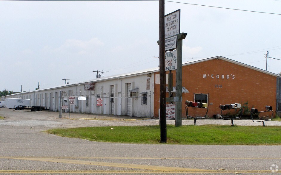 5566 Ayers St, Corpus Christi, TX à vendre - Photo du bâtiment - Image 2 de 12