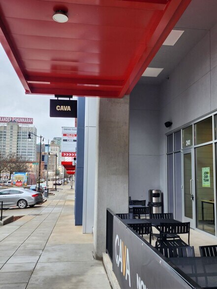 2014 3rd Ave S, Birmingham, AL à louer - Photo du bâtiment - Image 2 de 14