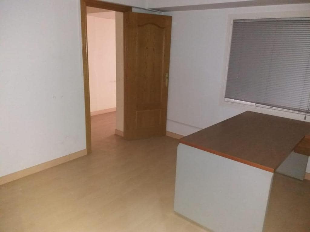 Viladecans, BAR 08840 - Unit 01 - - Interior Photo - Image 2 of 7
