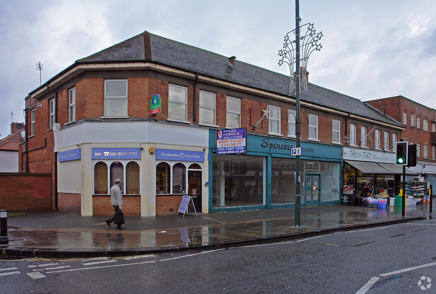 50-52 High St, Twickenham à vendre - Photo principale - Image 1 de 1