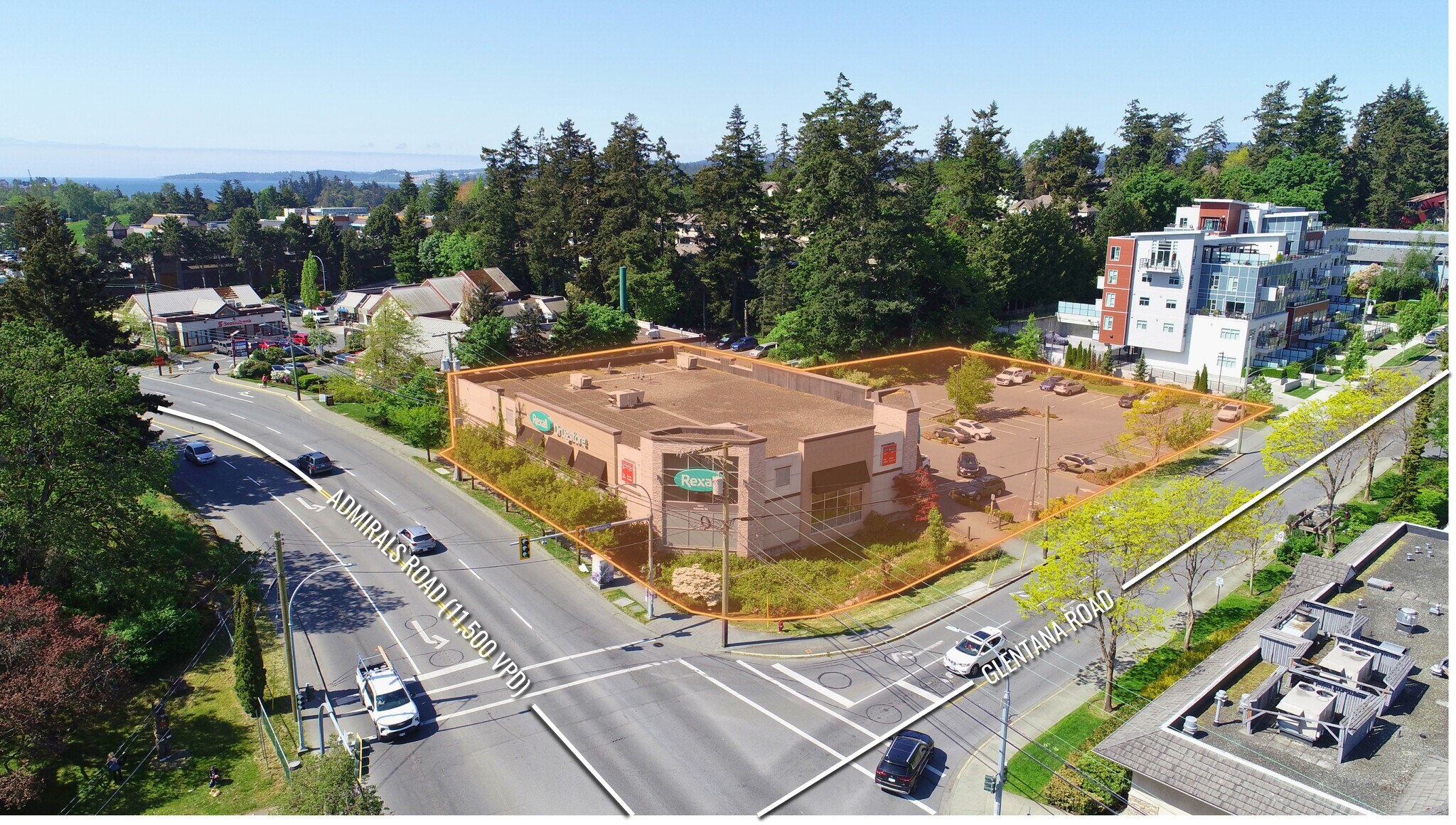 1511 Admirals Rd, Victoria, BC à vendre Photo du bâtiment- Image 1 de 4