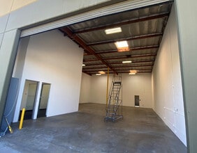 701-833 W Anaheim St, Long Beach, CA for lease Interior Photo- Image 2 of 8